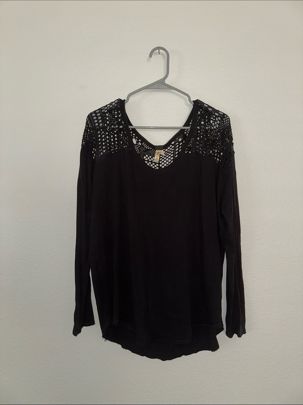 Free People We The Free Women’s Black Crochet Lace Long Sleeve Top Size Large